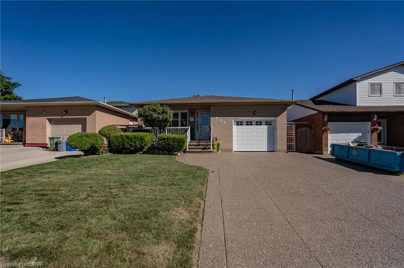 437 Eaglewood Drive photo 1