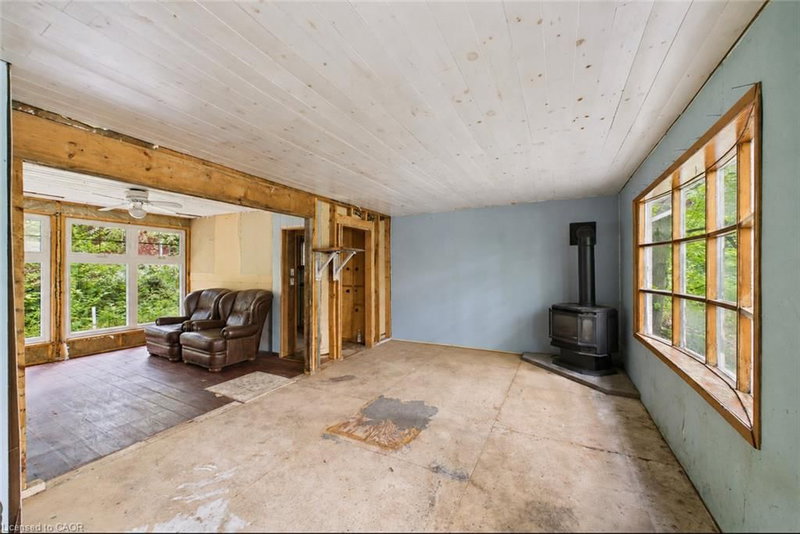 115 Broadbent Road photo 4
