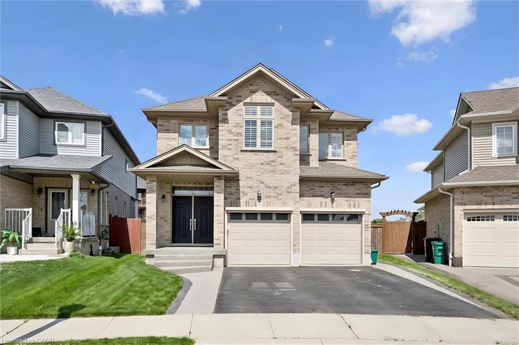 Single Family Residence for sale at 941 Eden Oak Court, Kitchener, ON, N2A 0H4 - Idlewood/Lackner Woods - MLS: 40869242