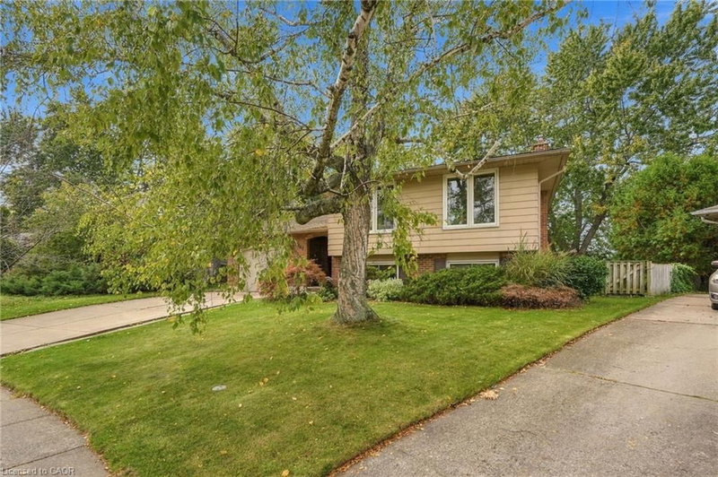 3107 Ussher Street photo 4