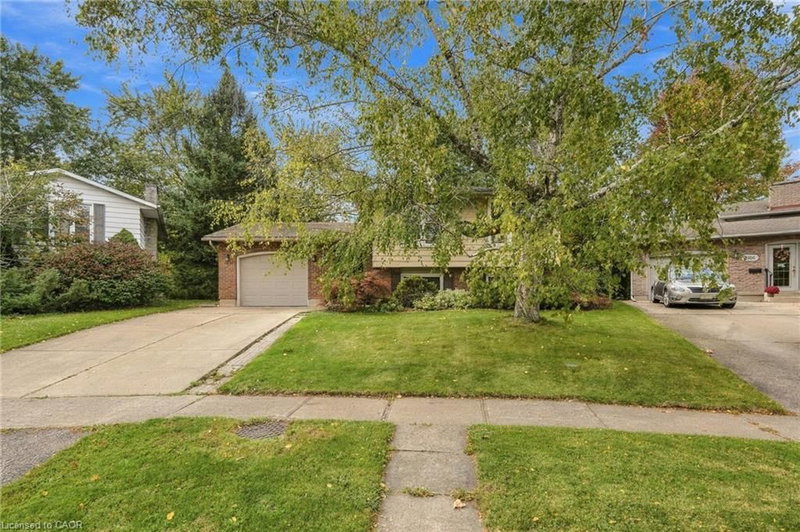 3107 Ussher Street photo 5
