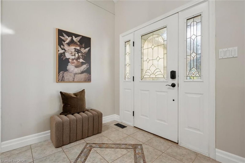 25 Amalia Crescent