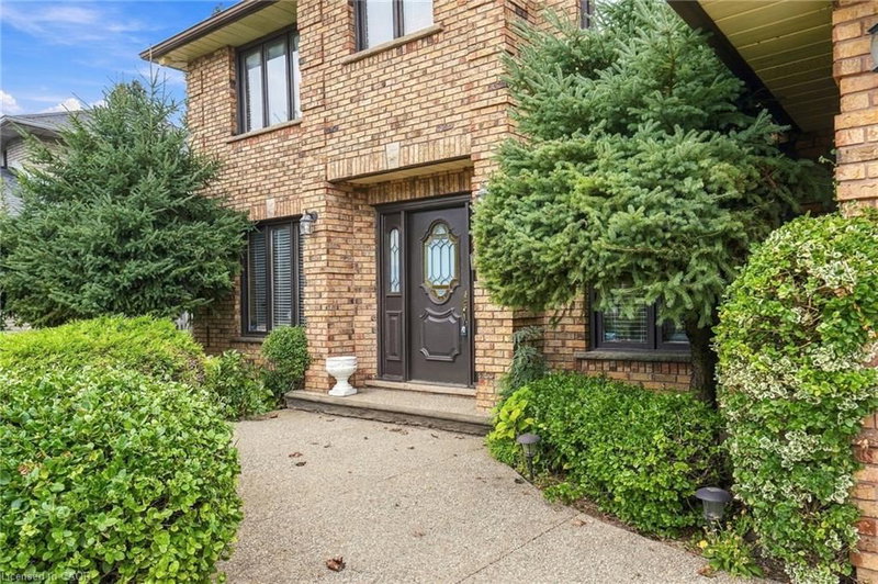 4 Nellida Crescent photo 4