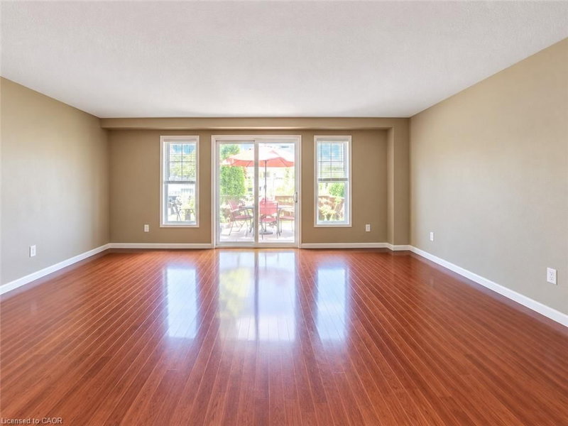 98 Donnenwerth Drive photo 4