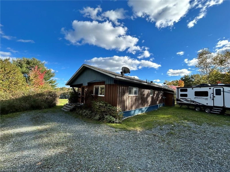 462 Waterfalls Road