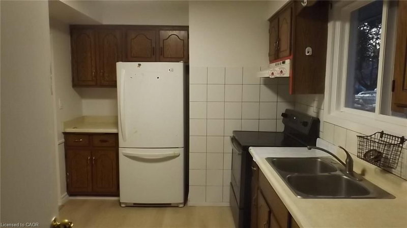 68 Austin Drive photo 4