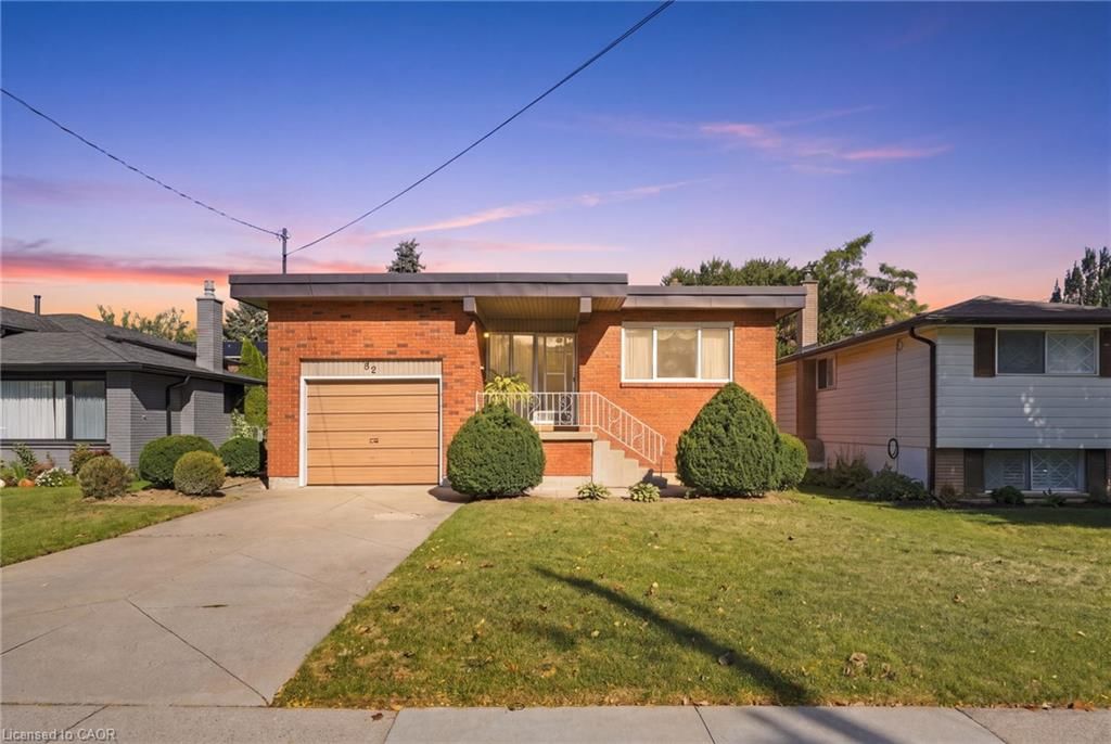 Single Family Residence for sale at 32 San Fernando Drive, Hamilton, ON, L9C 2C2 - Buchanan - MLS: 40869520