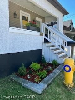 212 Niagara Street photo 2