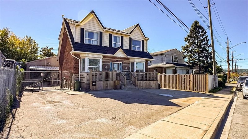 548 Beach Road