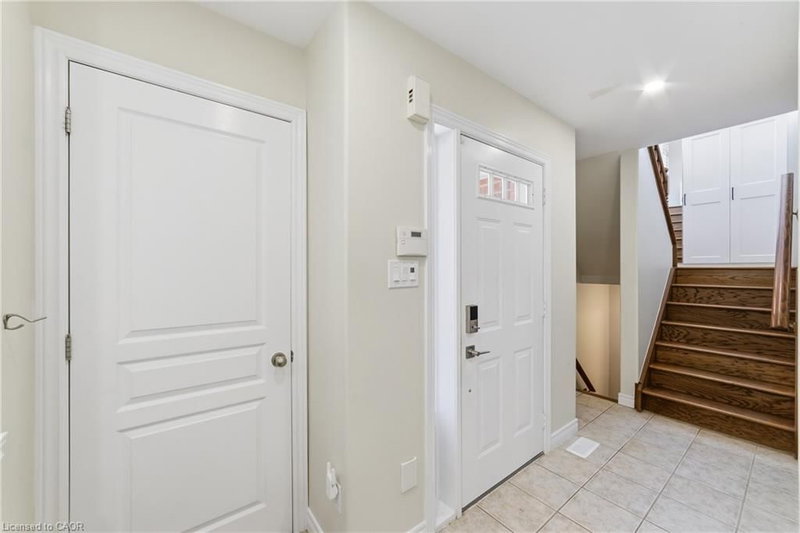 242 Upper Mount Albion Road photo 3