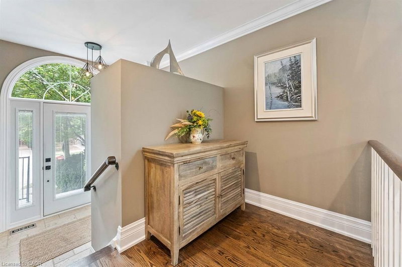 2331 Marine Drive photo 3