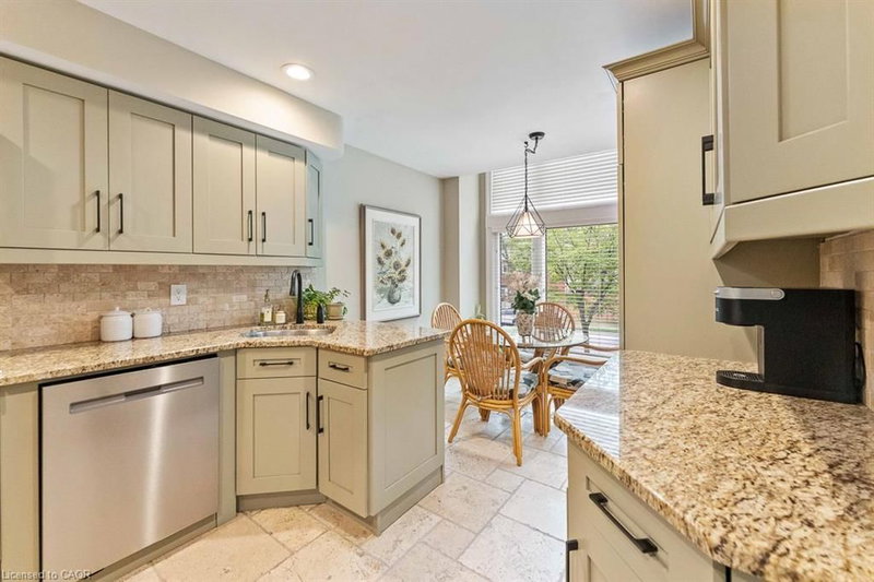2331 Marine Drive photo 5