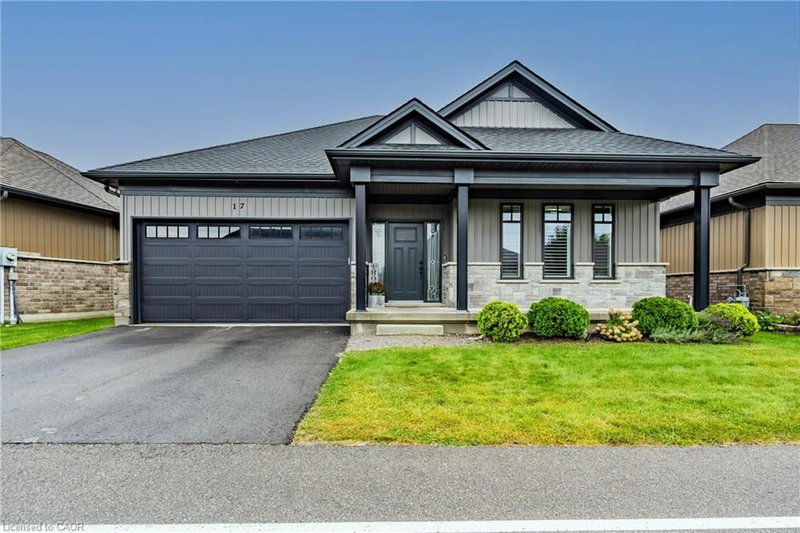 24 Craddock Boulevard photo 1