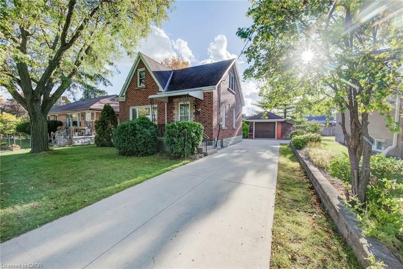 11 Crestwood Avenue photo 3