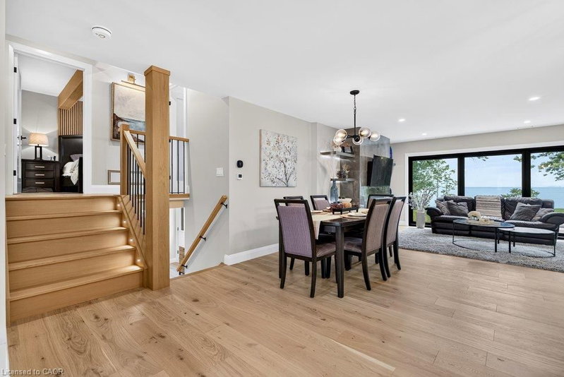 90 Lakeside Drive photo 4