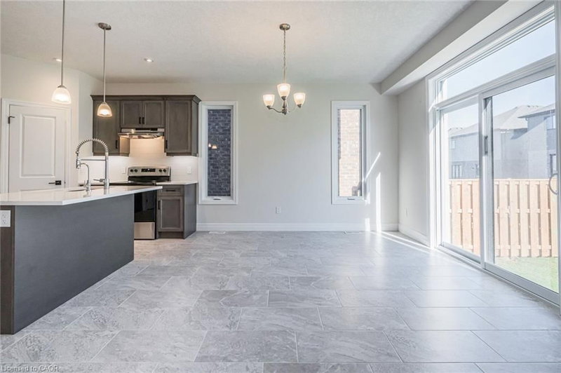 354 Beechdrops Drive photo 5