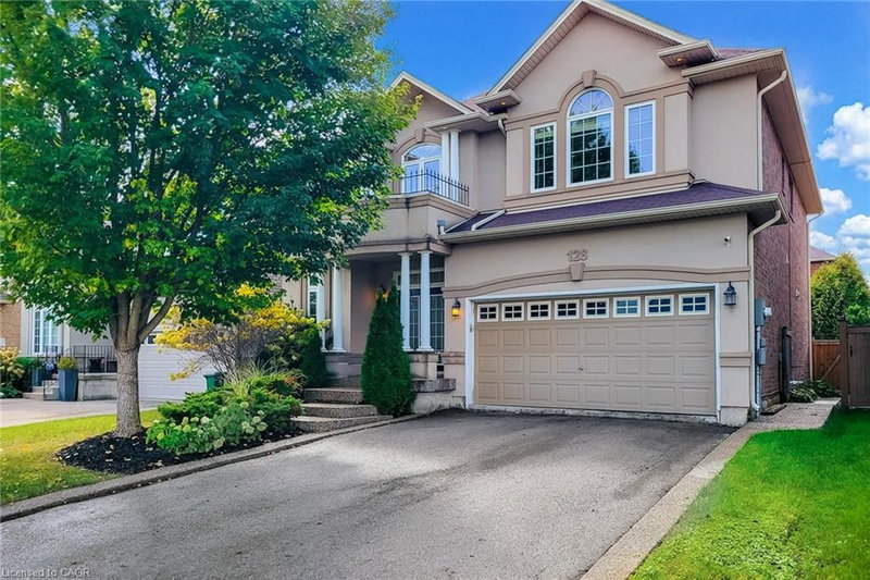 128 O'leary Drive photo 3