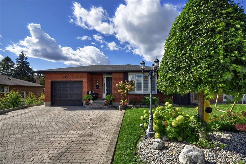 44 Mercer Road photo 2