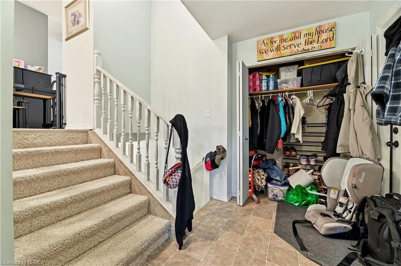 82 Beaver Crescent