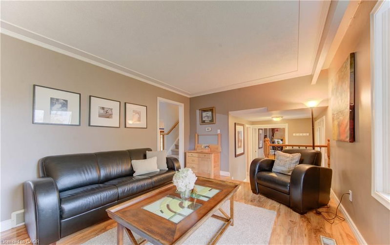 298 Creighton Court photo 5