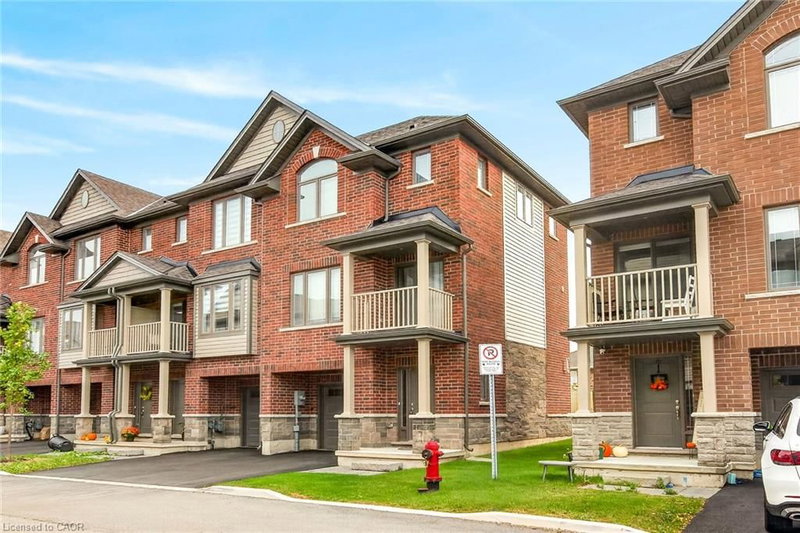 19 Picardy Drive photo 1