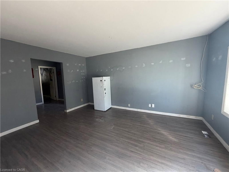 158 Trelawne Avenue photo 4