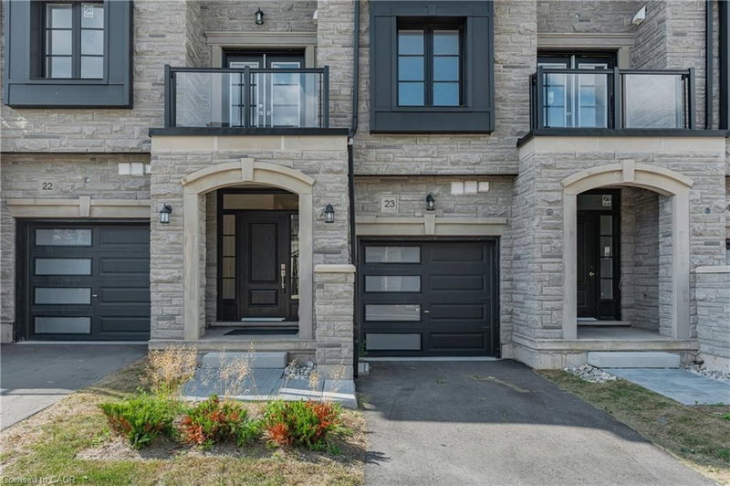 675 Victoria Road N photo 4