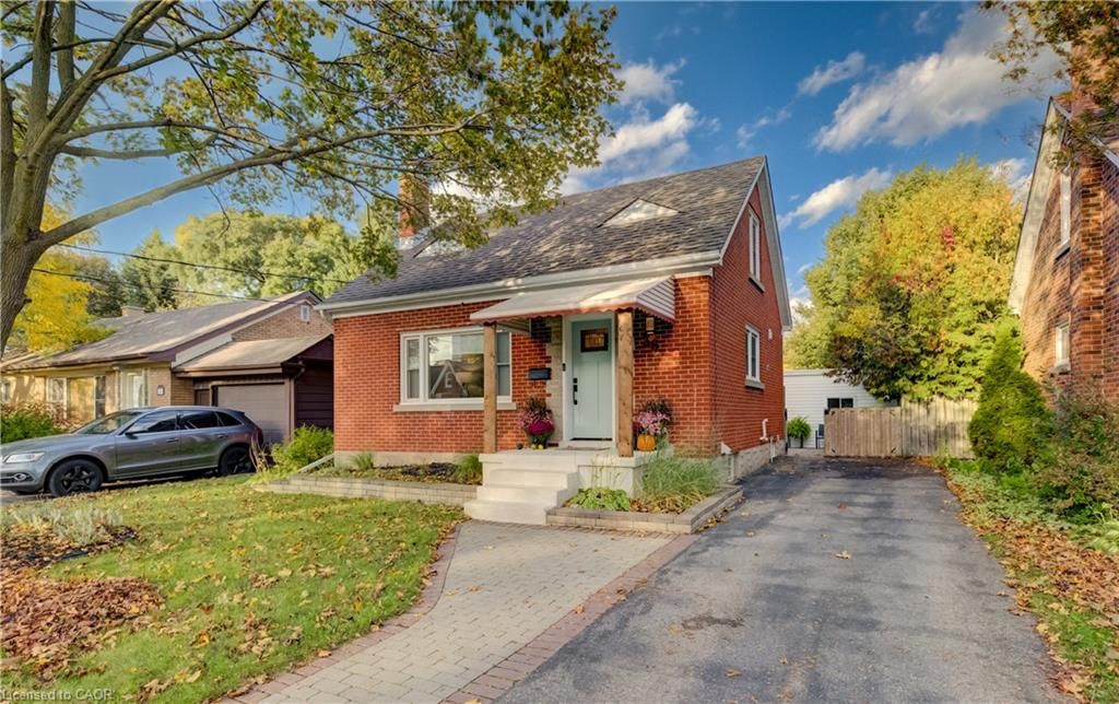 Single Family Residence for sale at 36 Crestwood Avenue, Kitchener, ON, N2H 4K7 - Uptown Waterloo/North Ward - MLS: 40870419