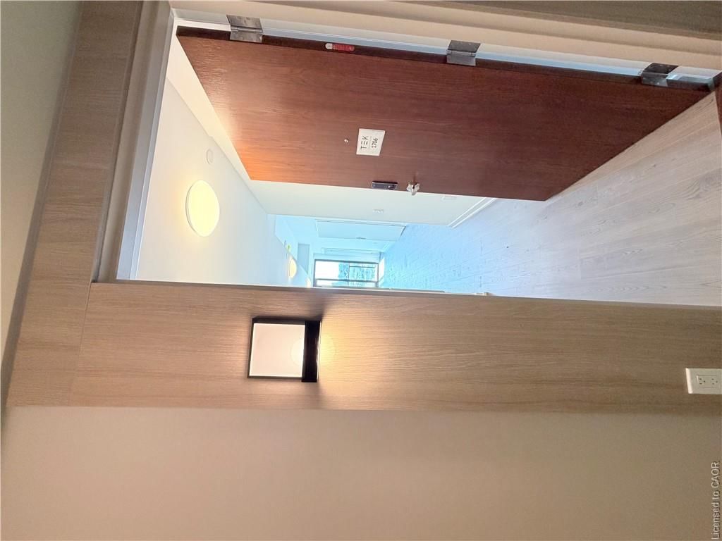 30 Francis Street S 2