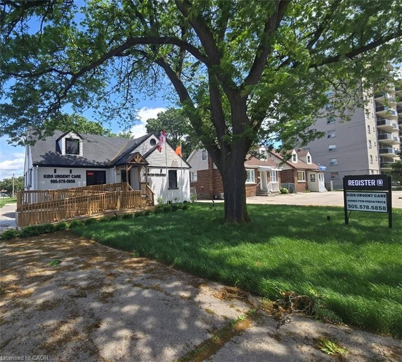 531 Queenston Road photo 2