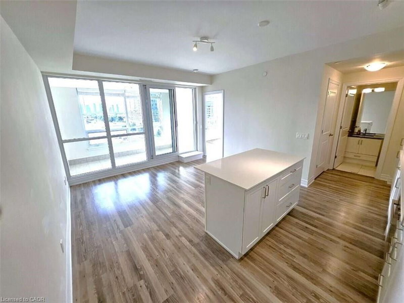 9075 Jane Street photo 5