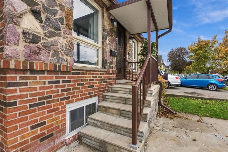 81 East 23rd Street photo 4