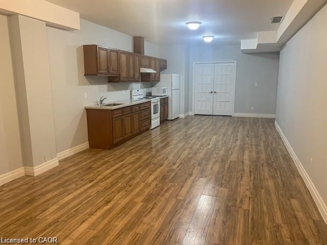 523 Hamilton Drive photo 3