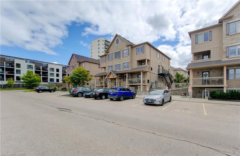 1460 Highland Road W photo 2
