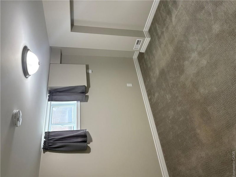206 Dixon Street photo 5