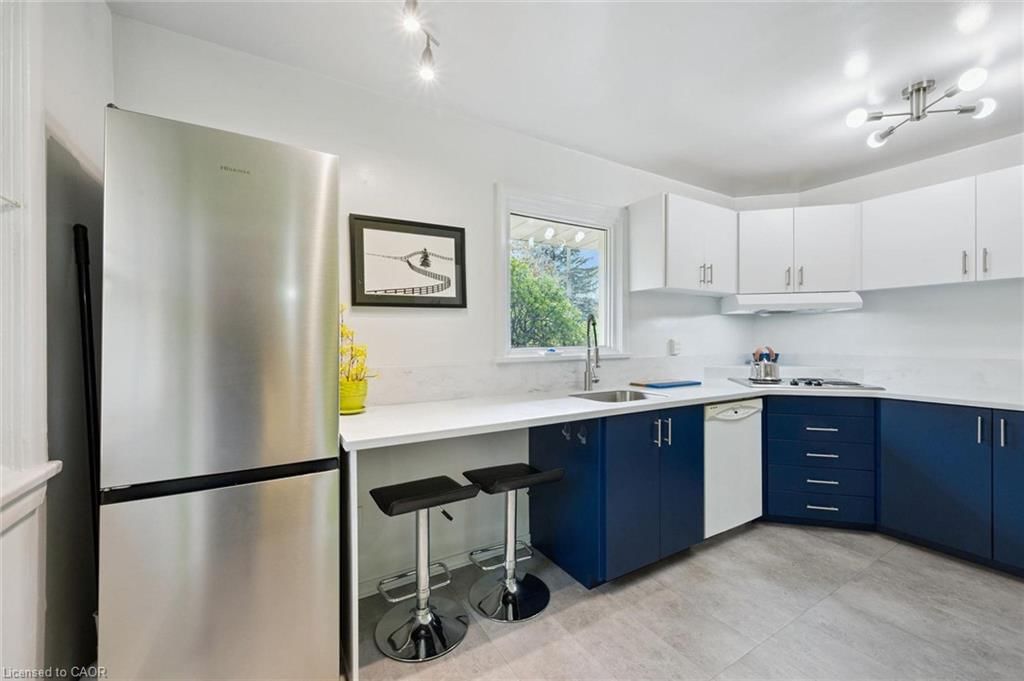 Single Family Residence for sale at 1 Cadillac Drive, Guelph, ON, N1E 2B4 - St. George's - MLS: 40870596