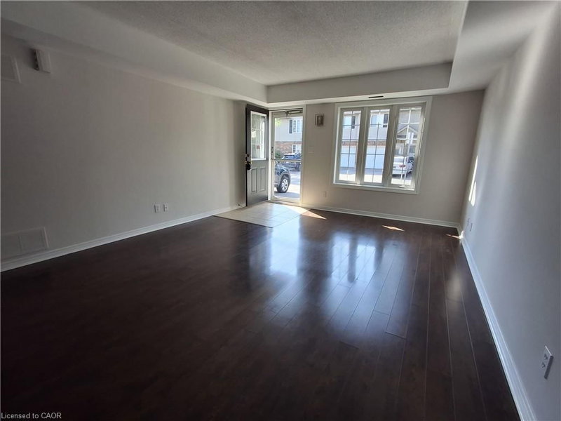 996 Rymal Road E photo 3