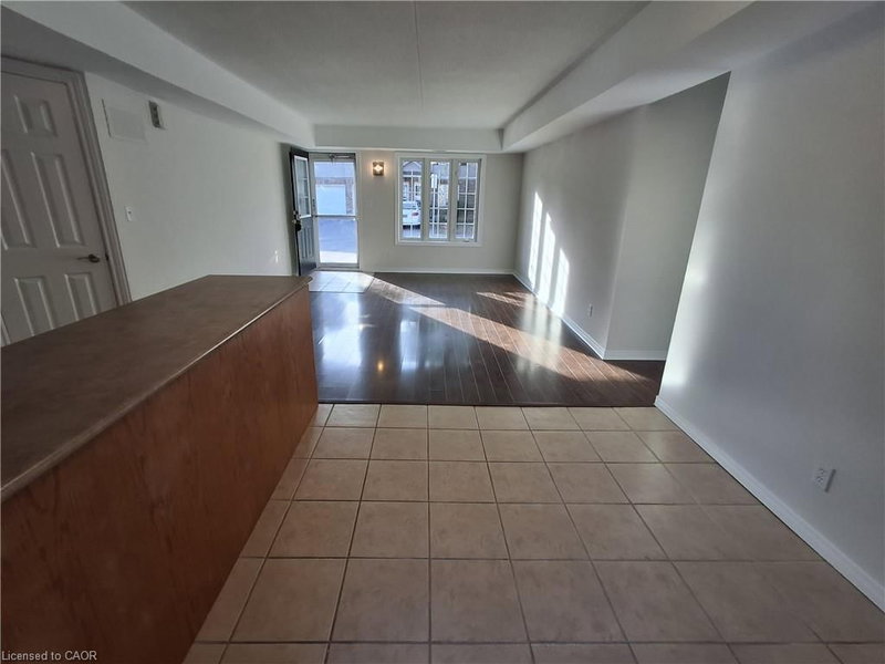 996 Rymal Road E photo 4