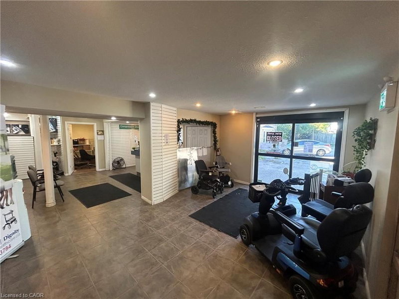 148 Weber Street E photo 2