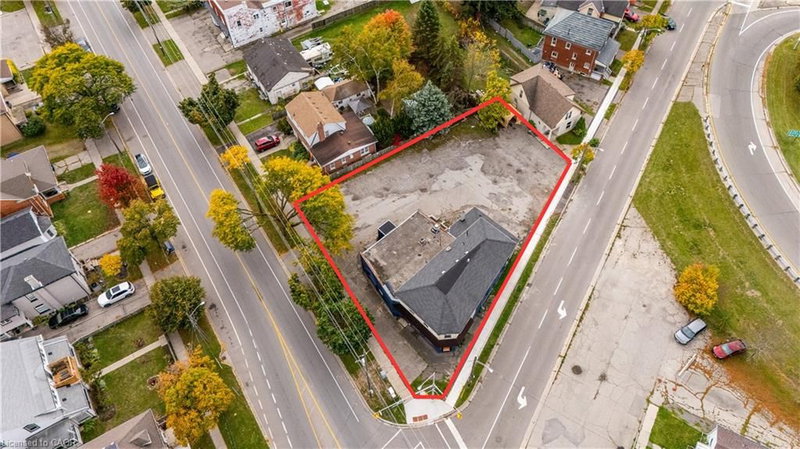 75-79 Erie Avenue photo 3