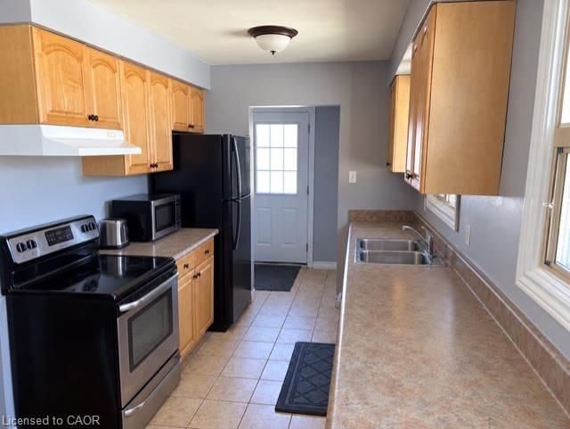 35 Bonaventure Drive photo 4