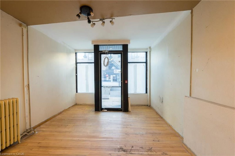 463-465 King Street E photo 4