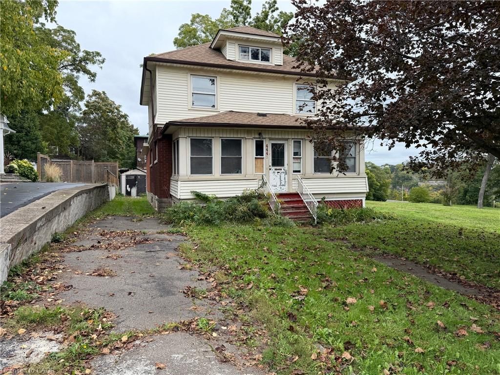Single Family Residence for sale at 4445 John Street, Niagara Falls, ON, L2E 1A4 - Downtown - MLS: 40870974