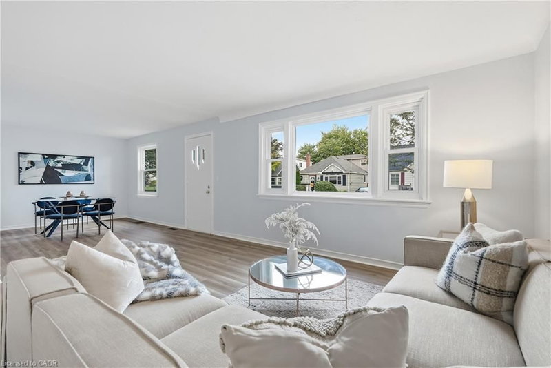 140 Auburn Avenue photo 5
