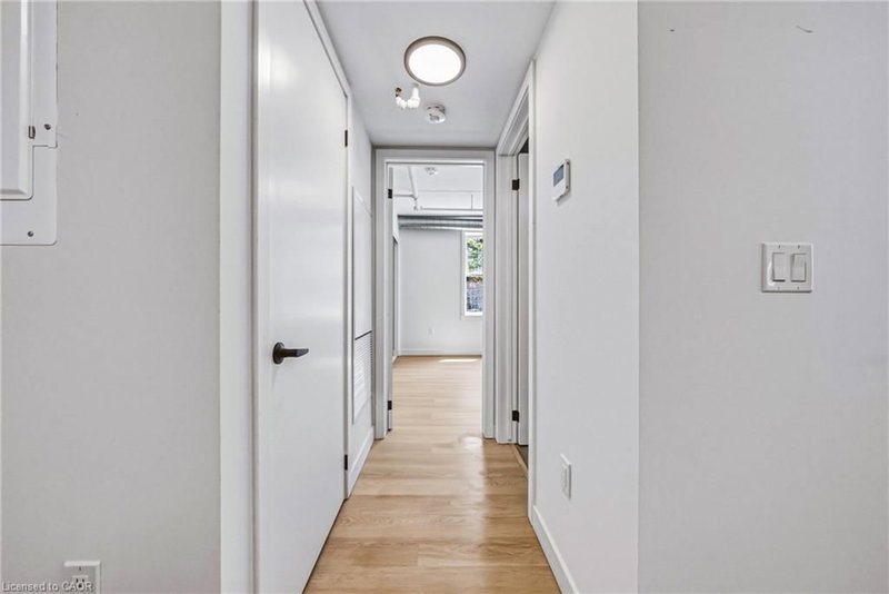 325 James Street S photo 2