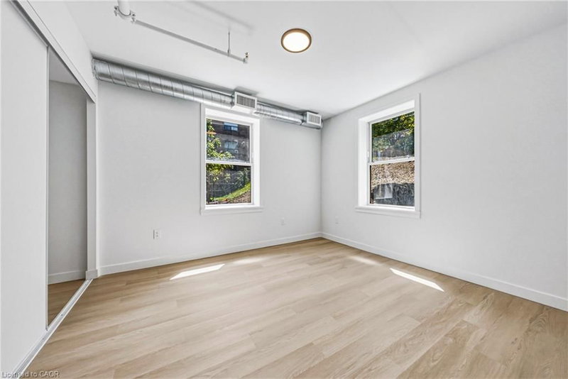 325 James Street S photo 5