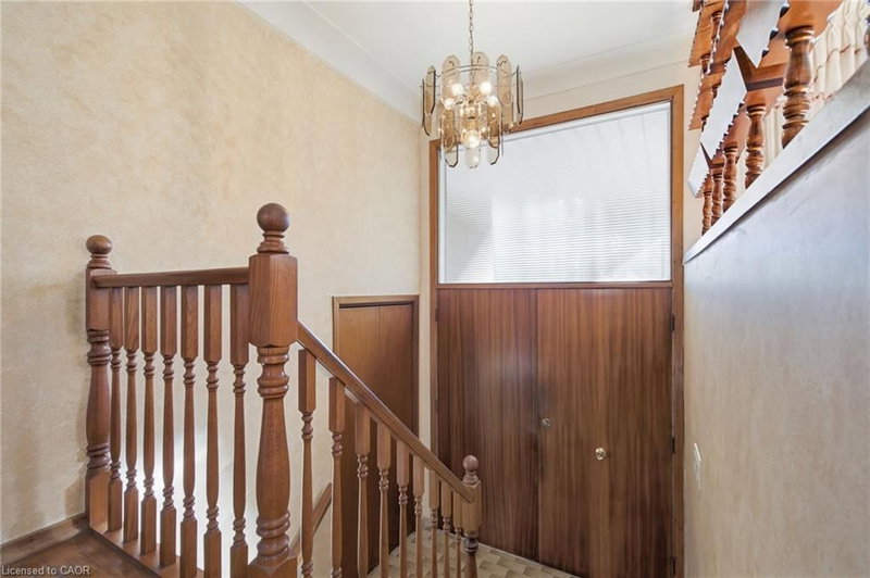 14 Geneva Drive photo 4