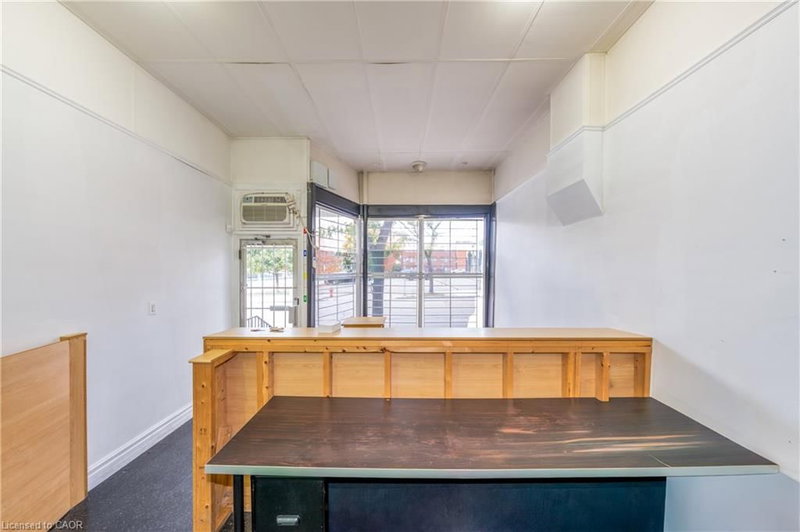 99 John Street S photo 3