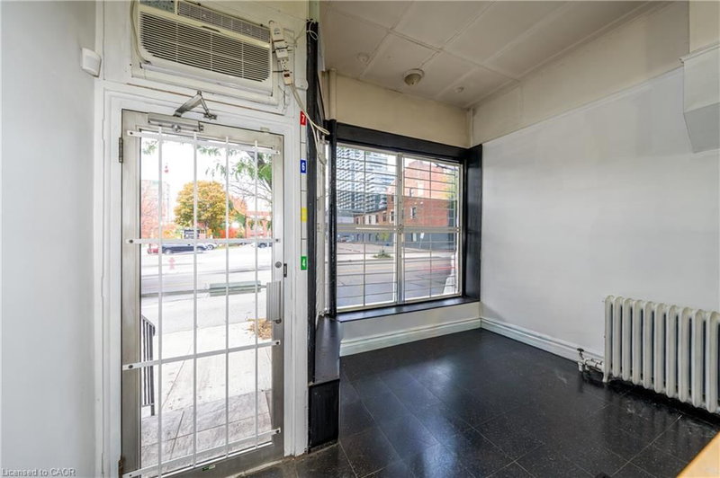 99 John Street S photo 4