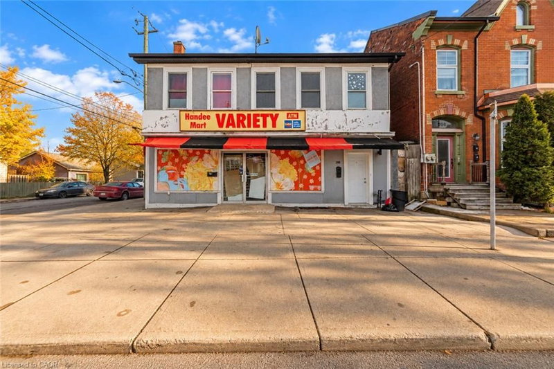 208 Mary Street photo 1
